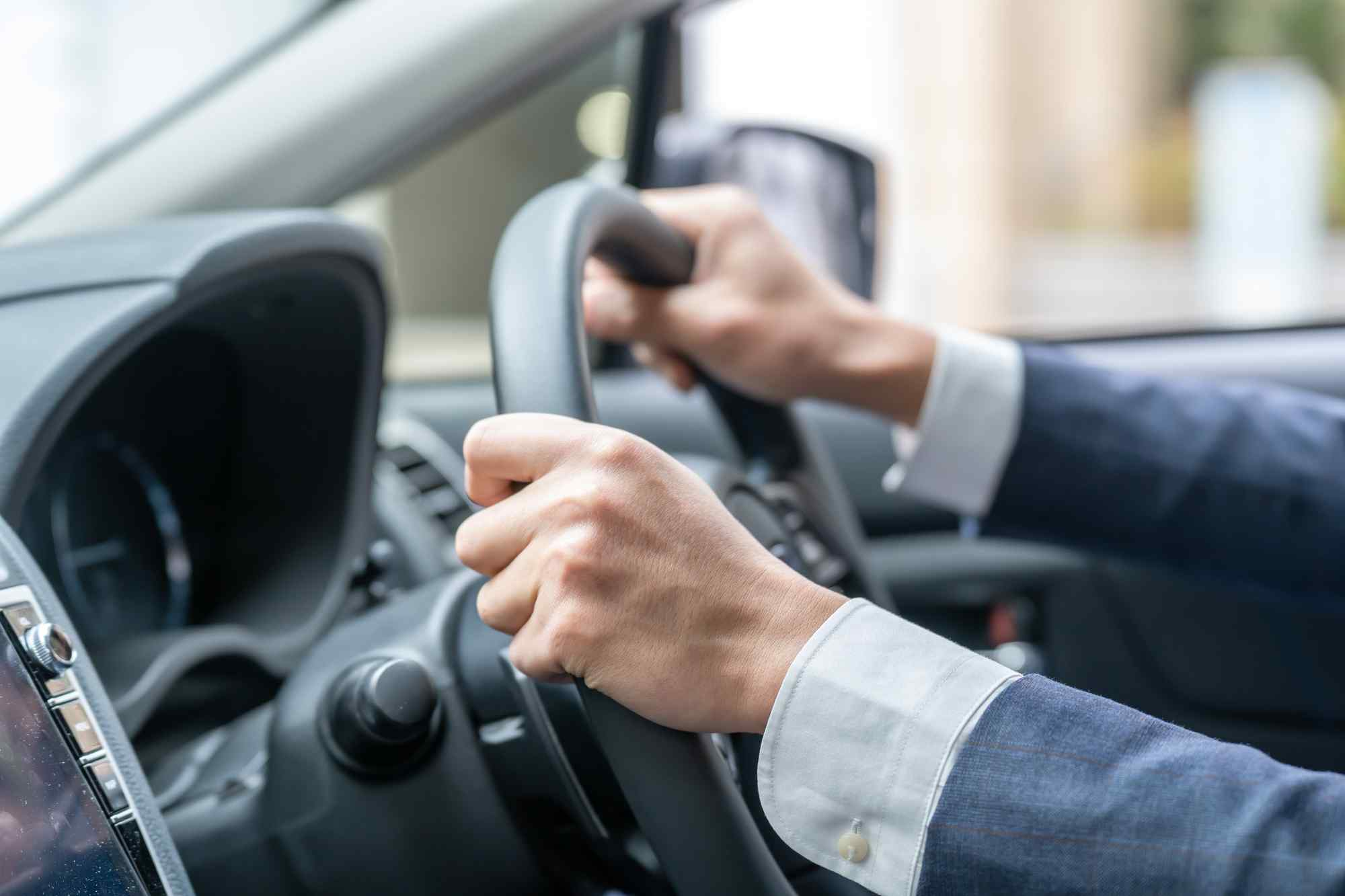 運転代行ドライバー　求人｜運転代行レインボー
